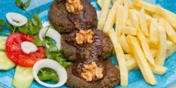 طرز تهیه کوکوی گردو خوشمزه و مجلسی با نکات کامل