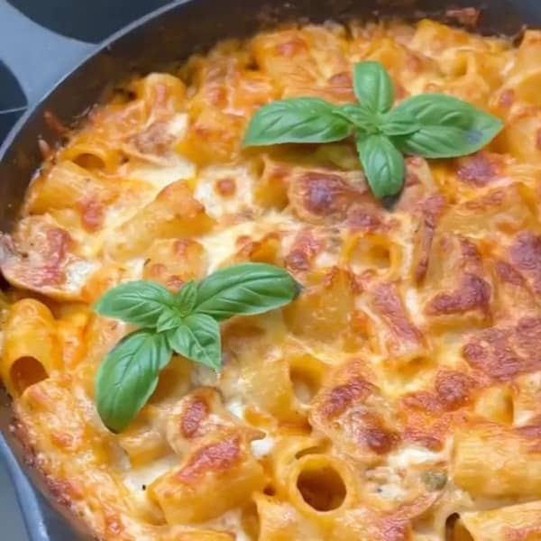 طرز تهیه پاستا پنیری خوشمزه و مجلسی با نکات کامل