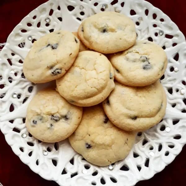 طرز تهیه شیرینی کشمشی خوشمزه و مجلسی با نکات کامل