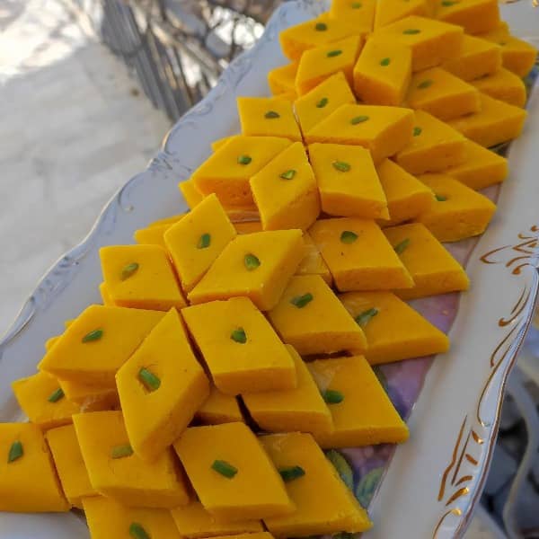 طرز تهیه لوز بادام خوشمزه و مجلسی با نکات کامل