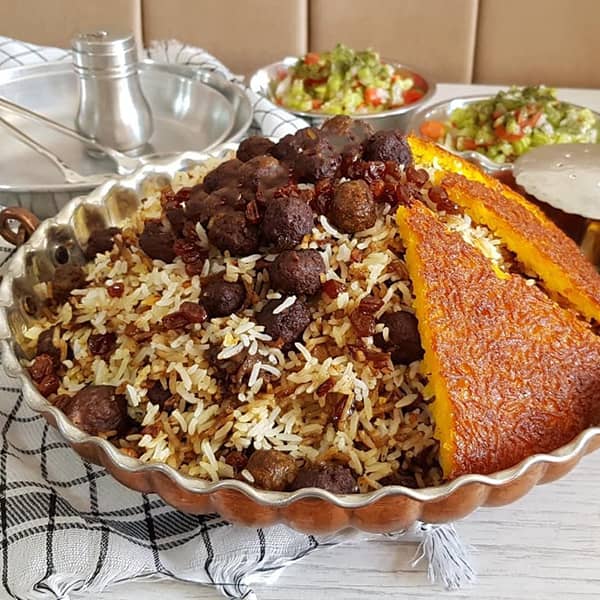 طرز تهیه قنبر پلو شیرازی خوشمزه و مجلسی با نکات کامل