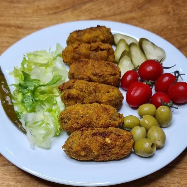 طرز تهیه ناگت گوشت خوشمزه و مخصوص با پنیر و نکات کامل