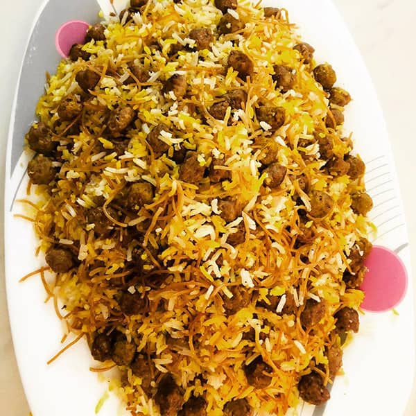 طرز تهیه رشته پلو با گوشت قلقلی خوشمزه با نکات کامل