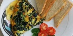 طرز تهیه املت اسفناج رژیمی و خوشمزه با نکات کامل