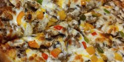 طرز تهیه پیتزا قارچ و گوشت خوشمزه و مخصوص با نکات کامل