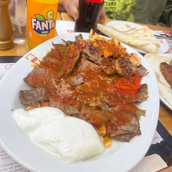 طرز تهیه اسکندر کباب خوشمزه و مخصوص با نکات کامل