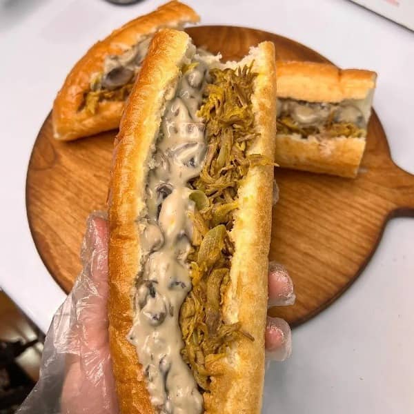 طرز تهیه ساندویچ رست بیف خوشمزه و مخصوص با نکات کامل