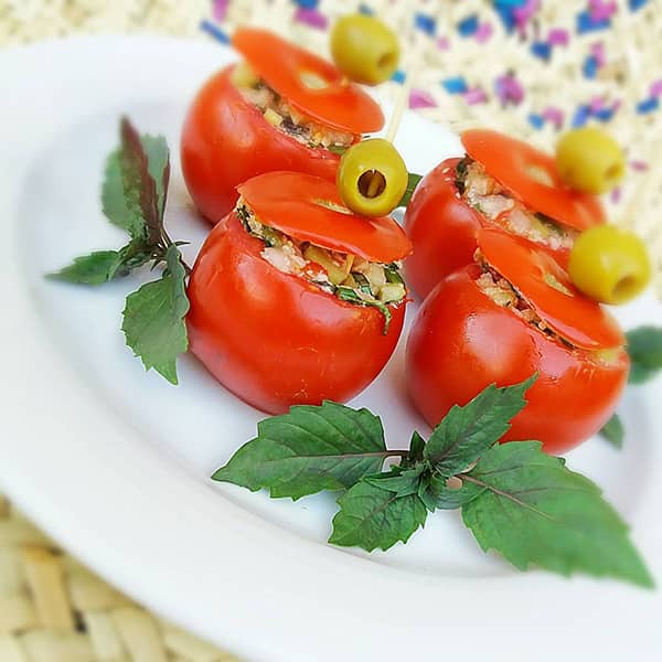 طرز تهیه گوجه فرنگی شکم پر خوشمزه و مخصوص با نکات کامل