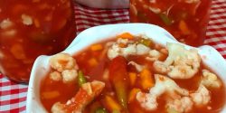 طرز تهیه ترشی گوجه فرنگی خوشمزه و مجلسی با نکات کامل