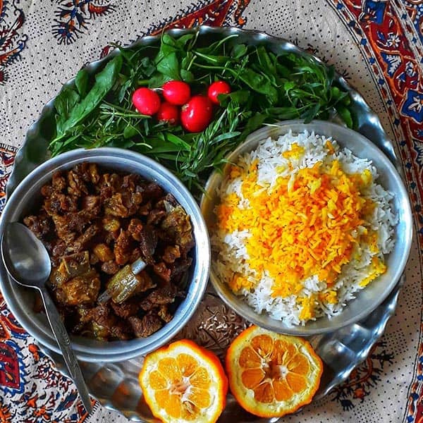 طرز تهیه قورمه گوشت مجلسی؛ این غذای مقوی برای روزهای خاصه!