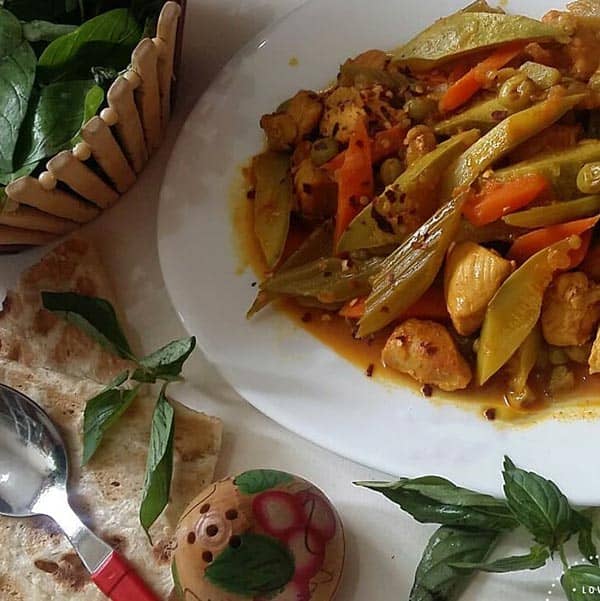 طرز تهیه خوراک کرفس و مرغ؛ اگه اهل رژیمی حتما این آموزش رو ببین!