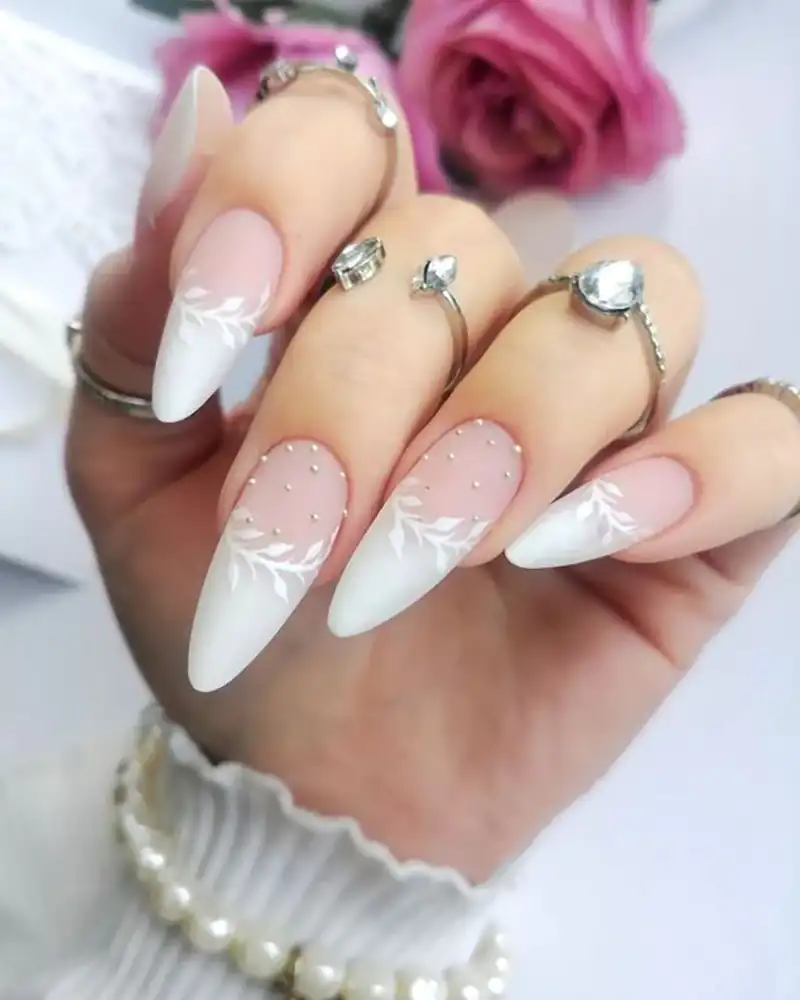 آمبره ناخن عروس