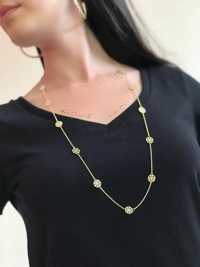 گردنبند رو مانتویی شیک