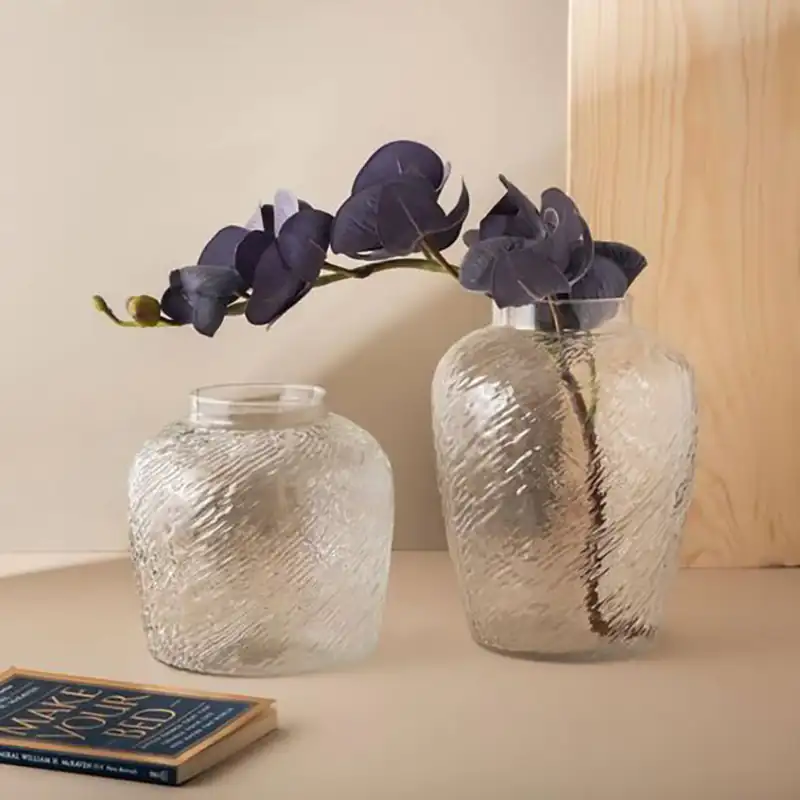 گلدان شیشه ای شیک کوچک