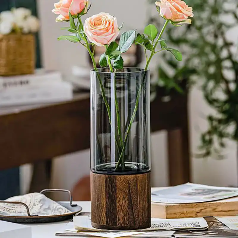 گلدان شیشه ای شیک کوچک