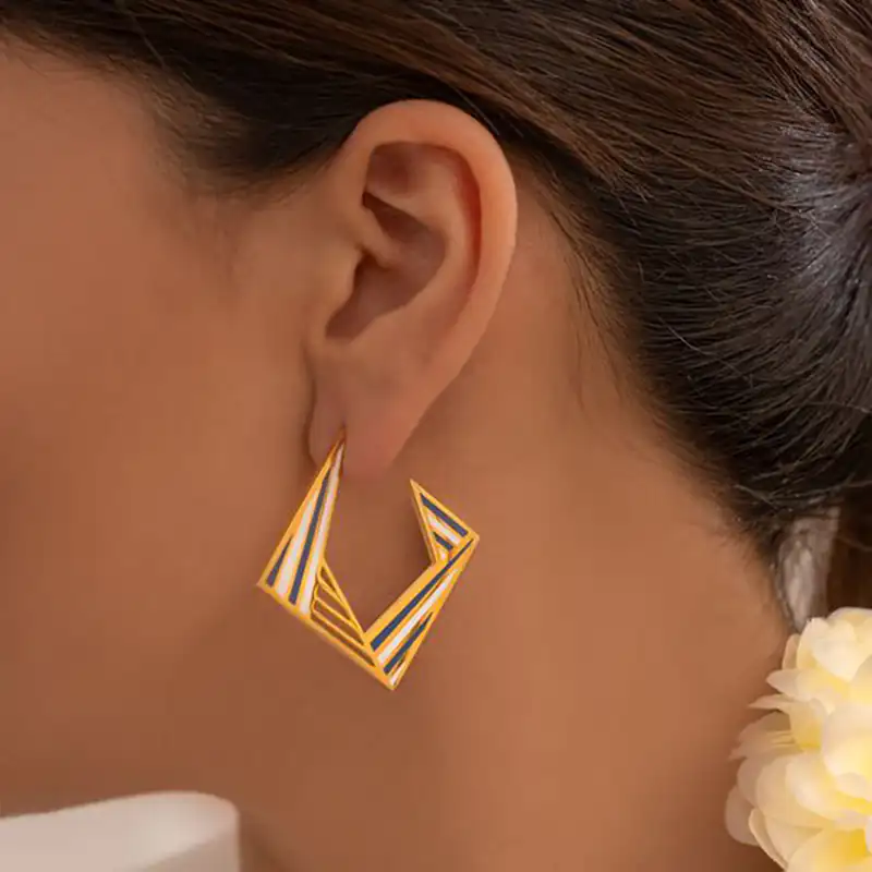 گوشواره طلا مینیمال ترندی
