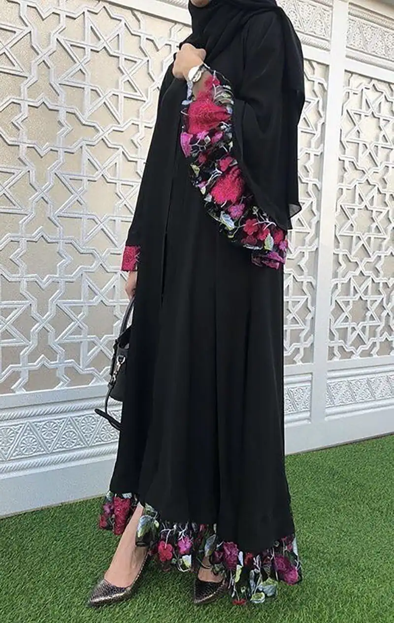 مانتو زنانه آستین کلوش مشکی