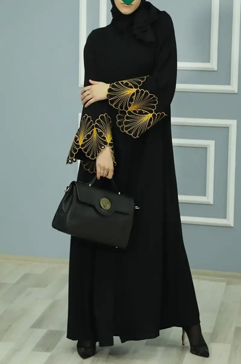 مانتو زنانه آستین کلوش مشکی