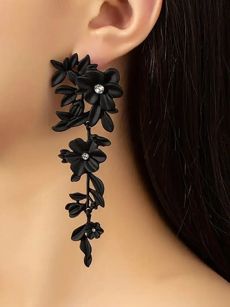 گوشواره آویز گل