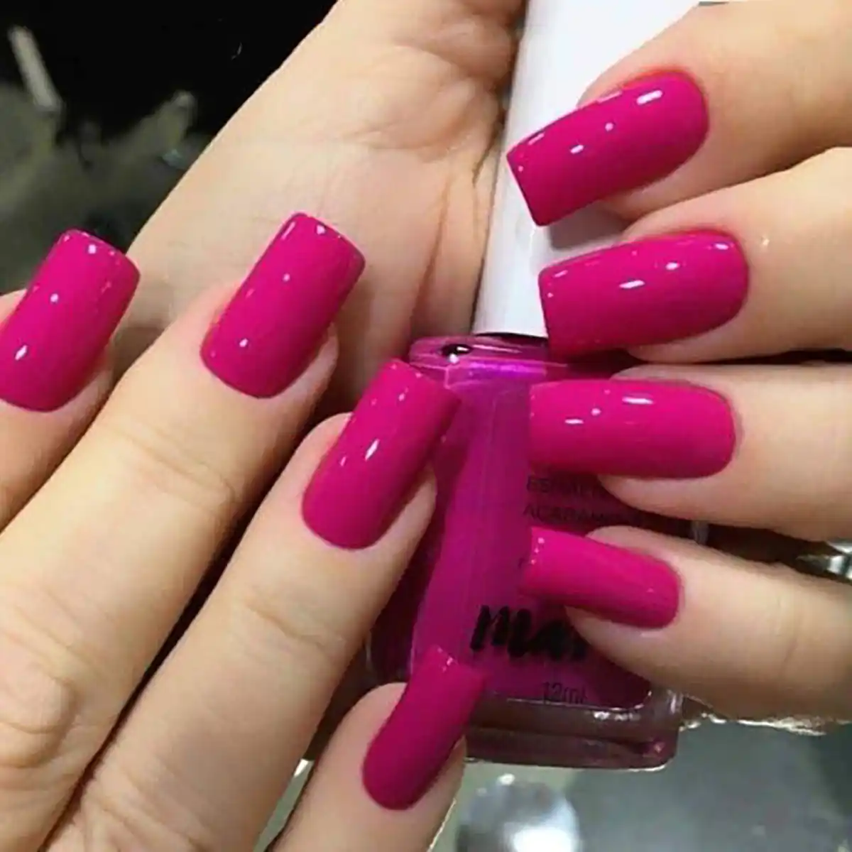 کاشت ناخن سرخابی