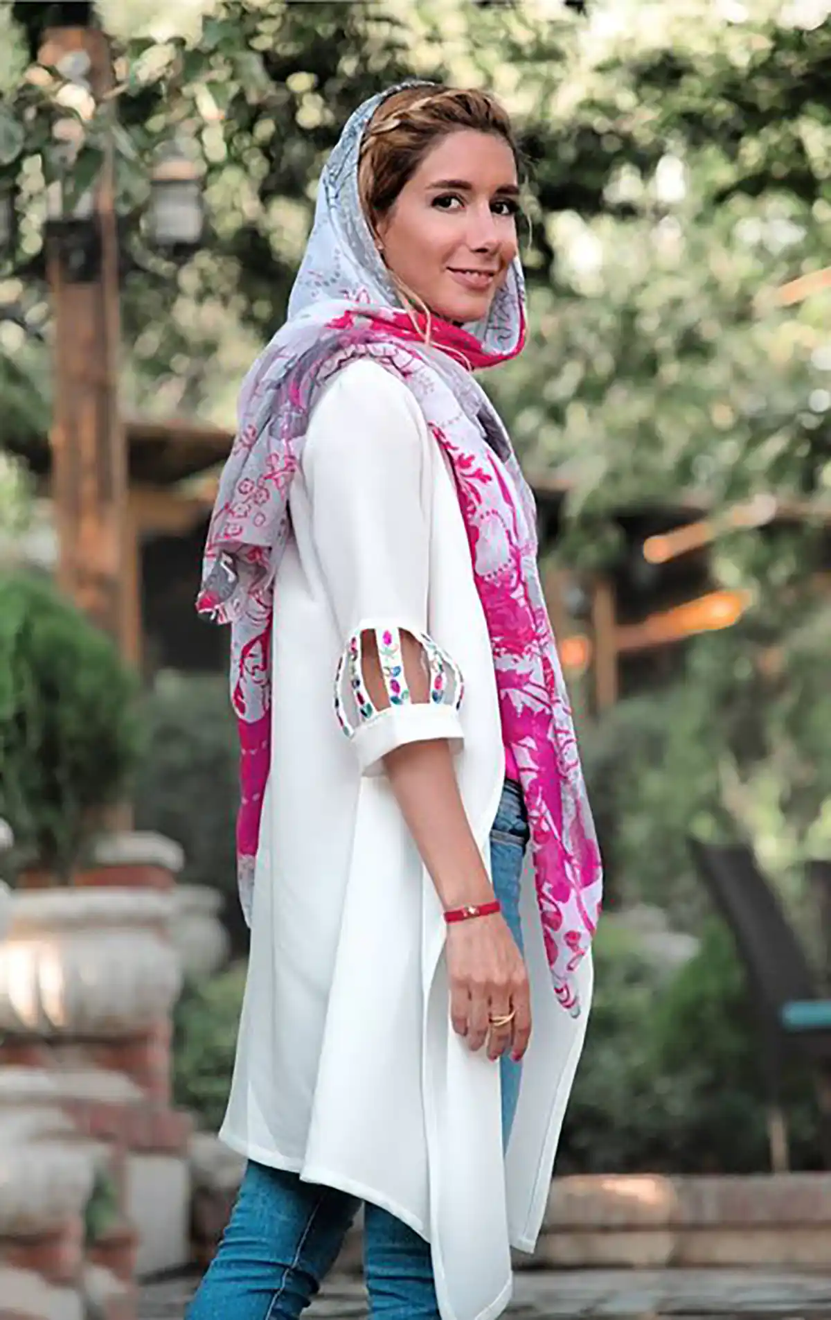 مدل مانتو سفید جلو باز