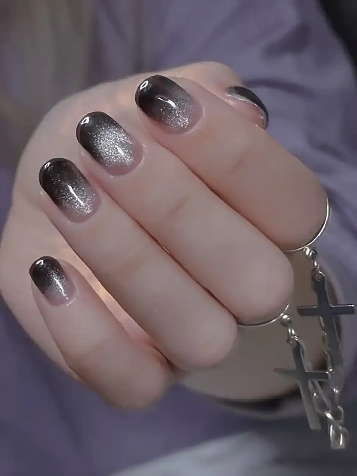 ناخن طرح مگنتی