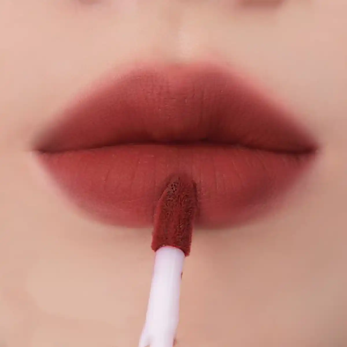 رنگ رژ لب مایع مات