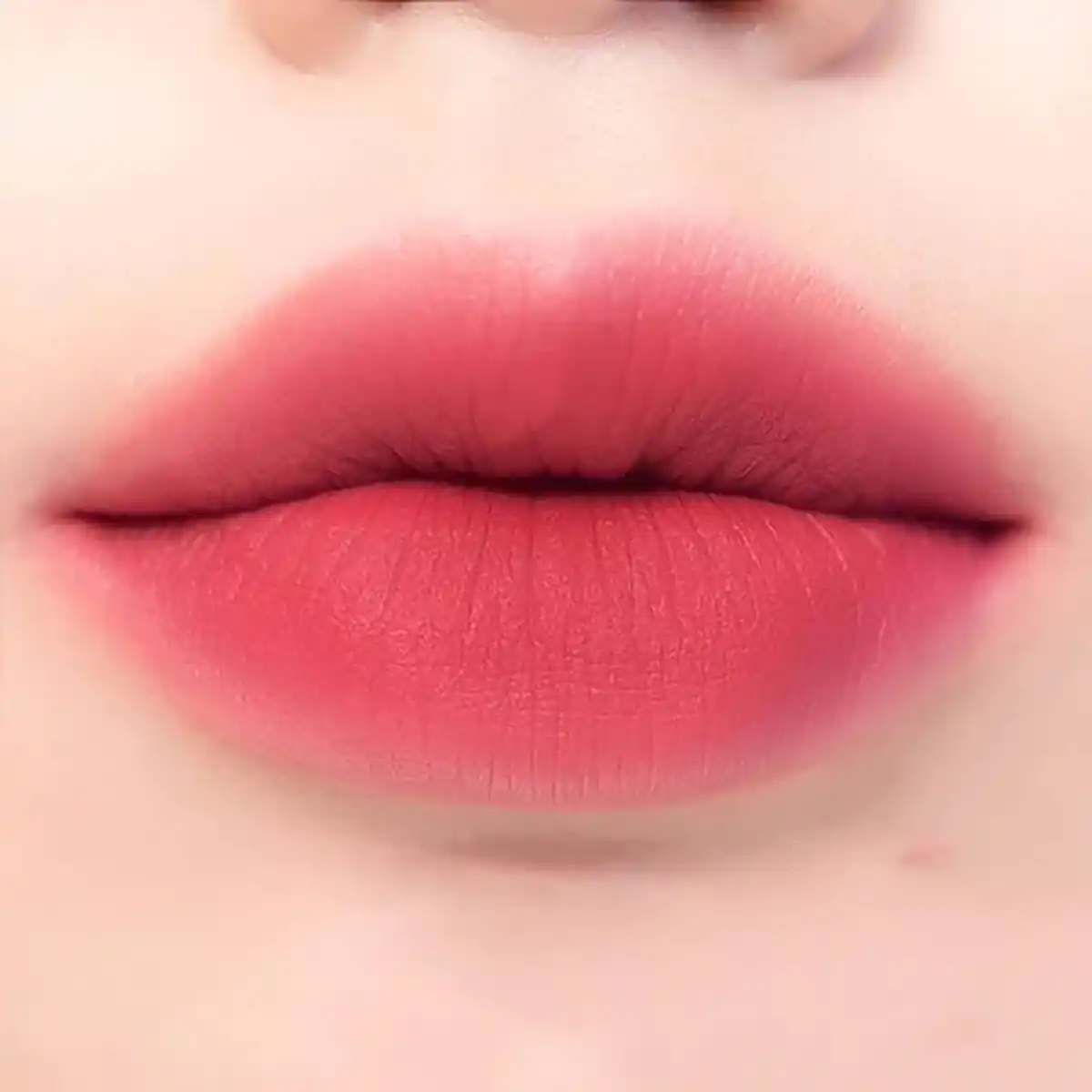 رنگ رژ لب مایع مات