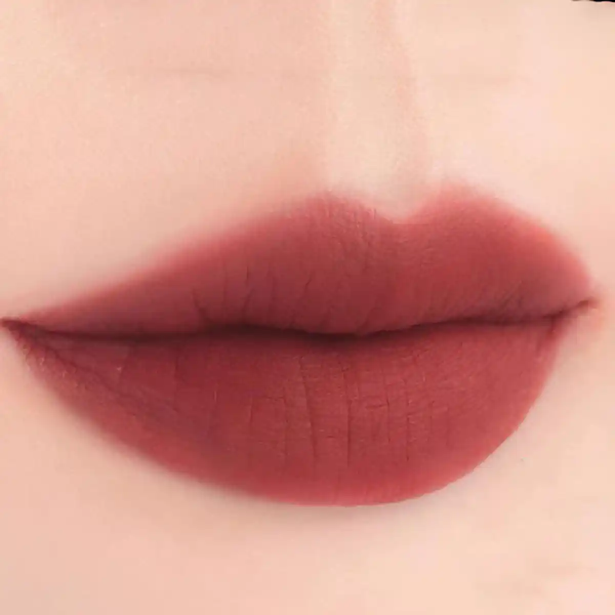 رنگ رژ لب مایع مات