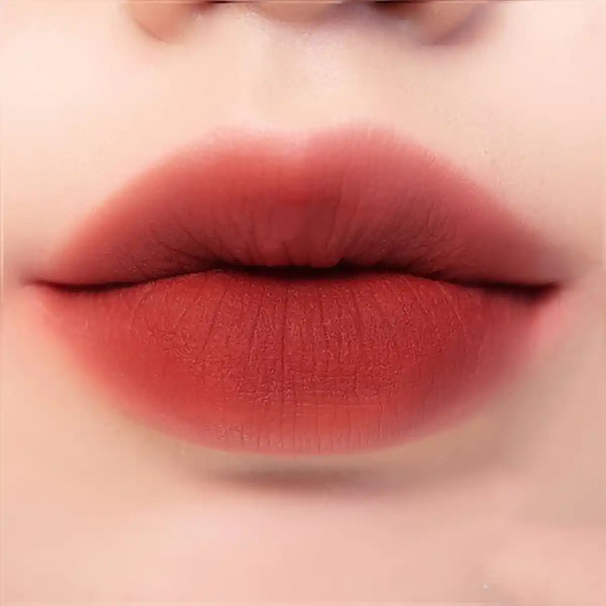 رنگ رژ لب مایع مات