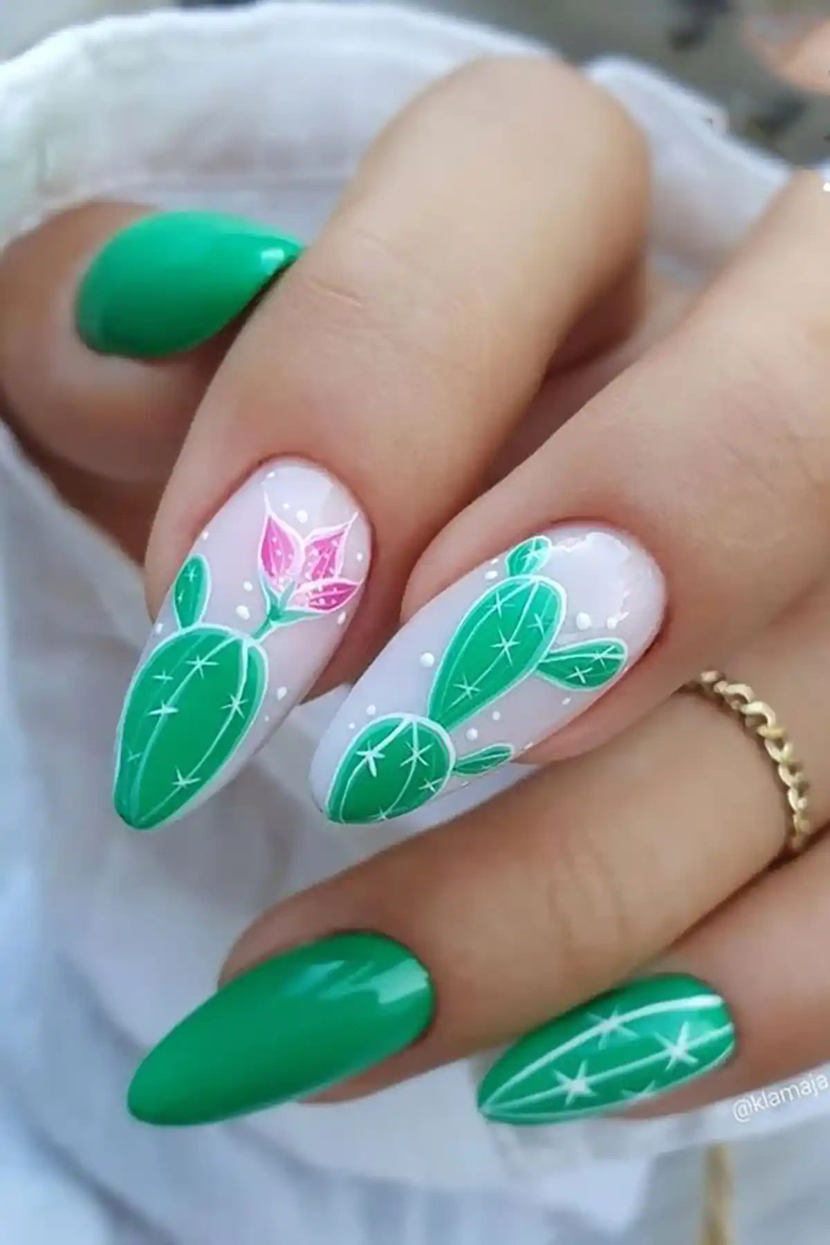 طراحی کاکتوس روی ناخن