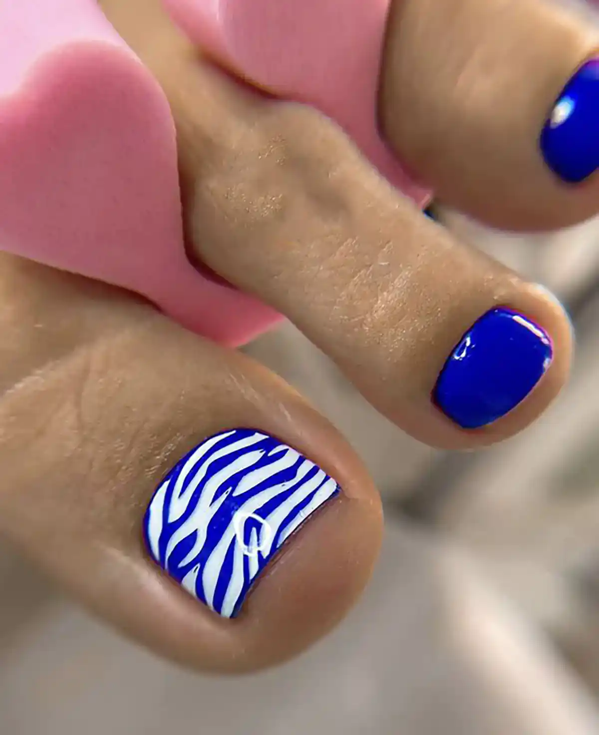طراحی ناخن پا تابستونی