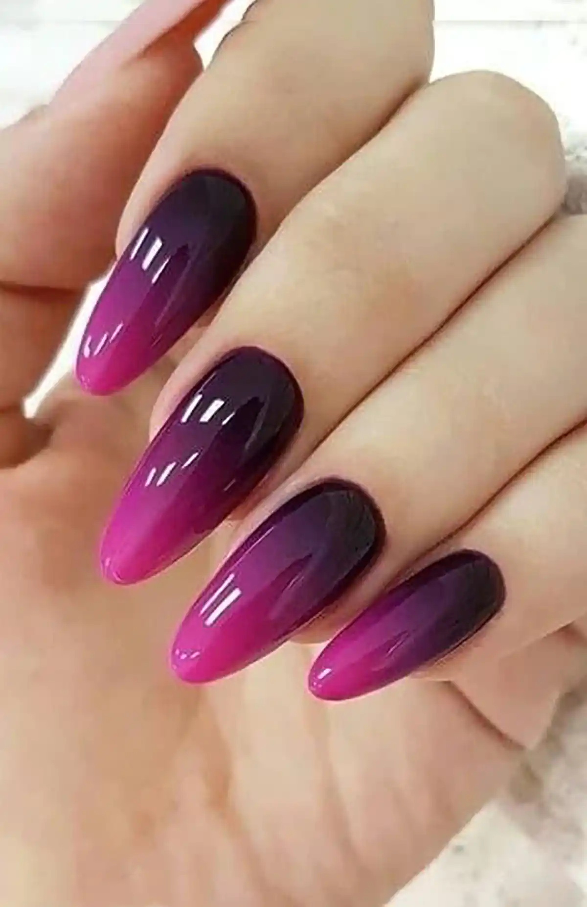 ژلیش ناخن رنگ جیغ