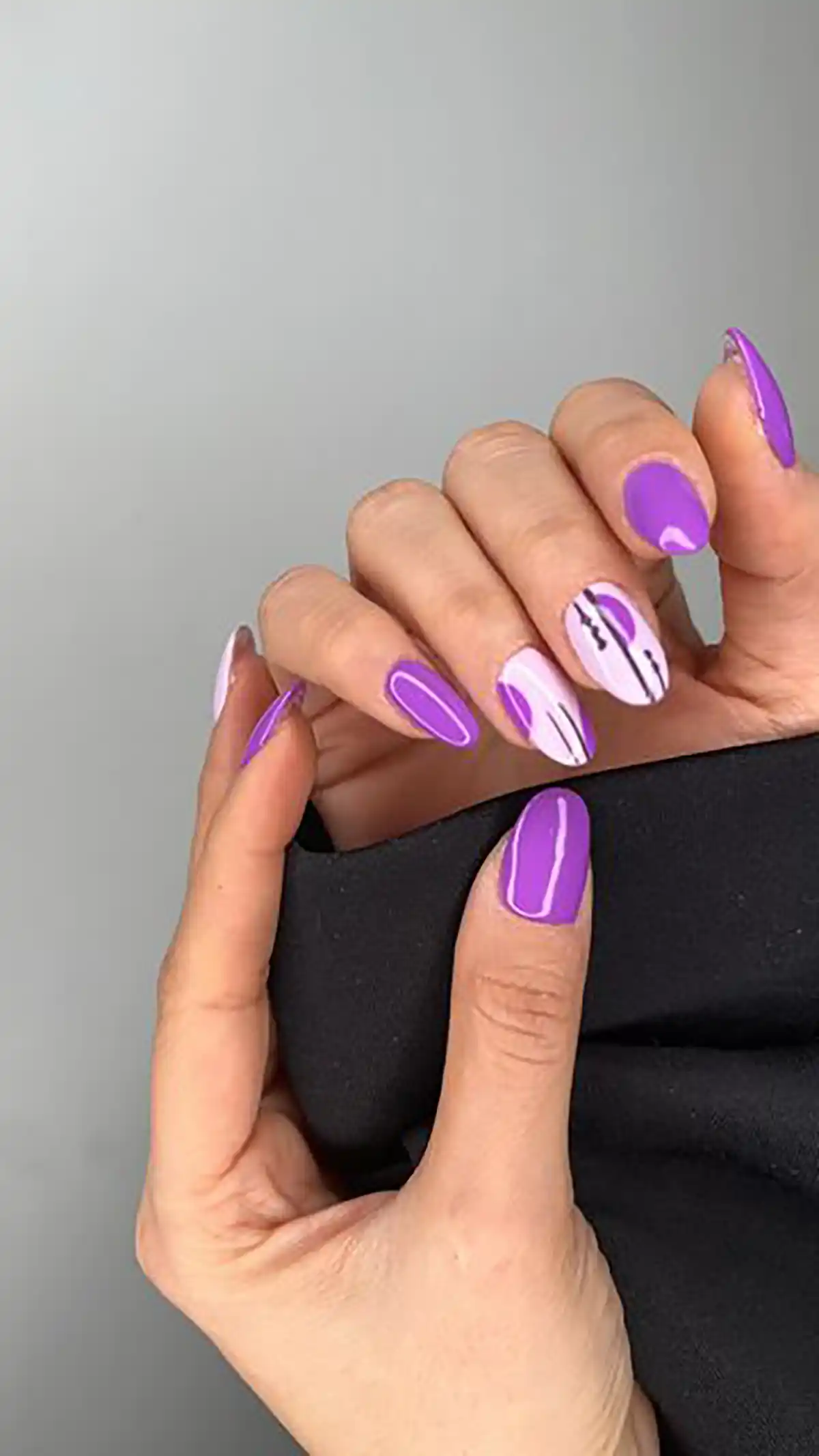 ژلیش ناخن رنگ جیغ