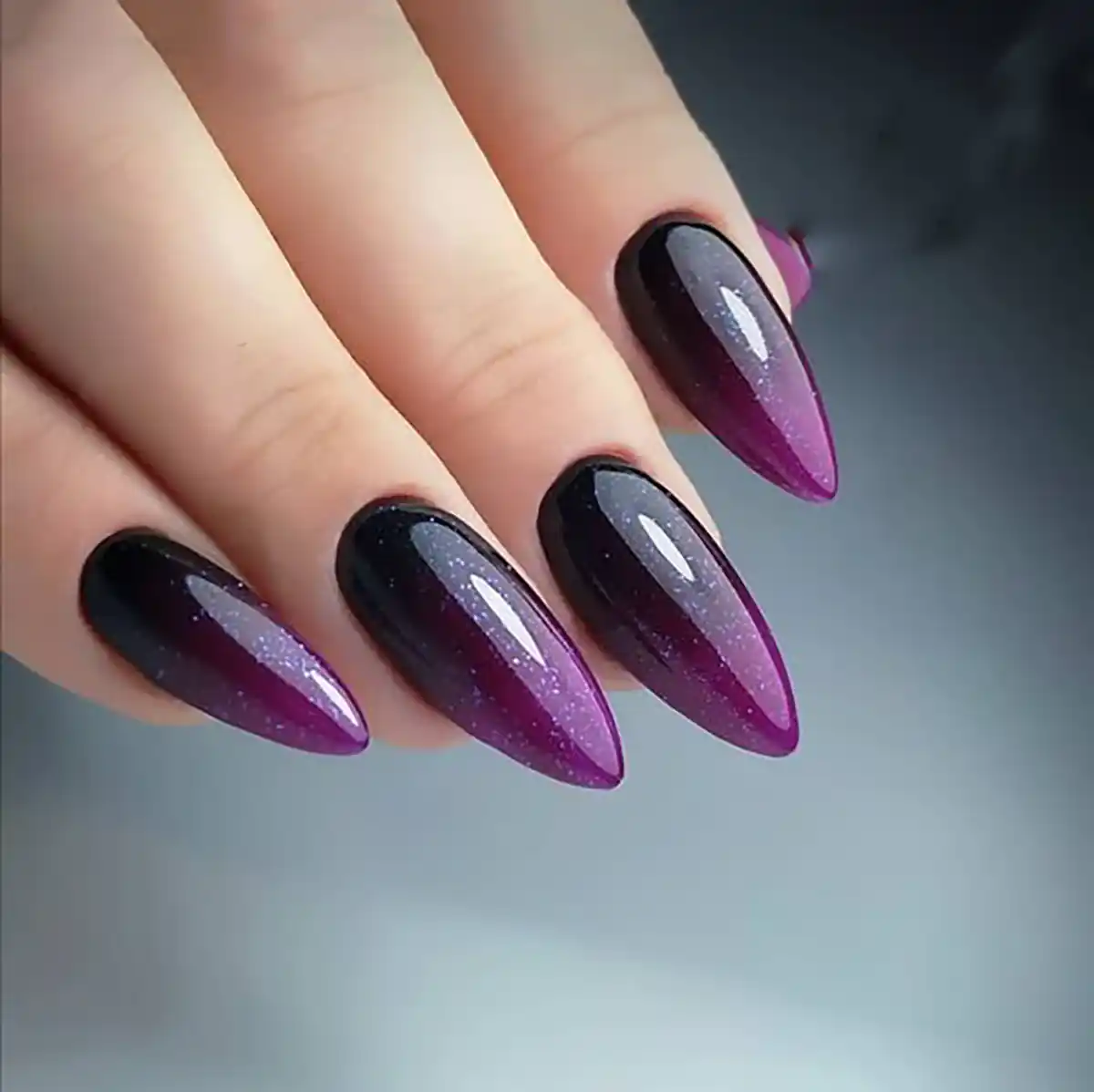 ژلیش ناخن رنگ جیغ
