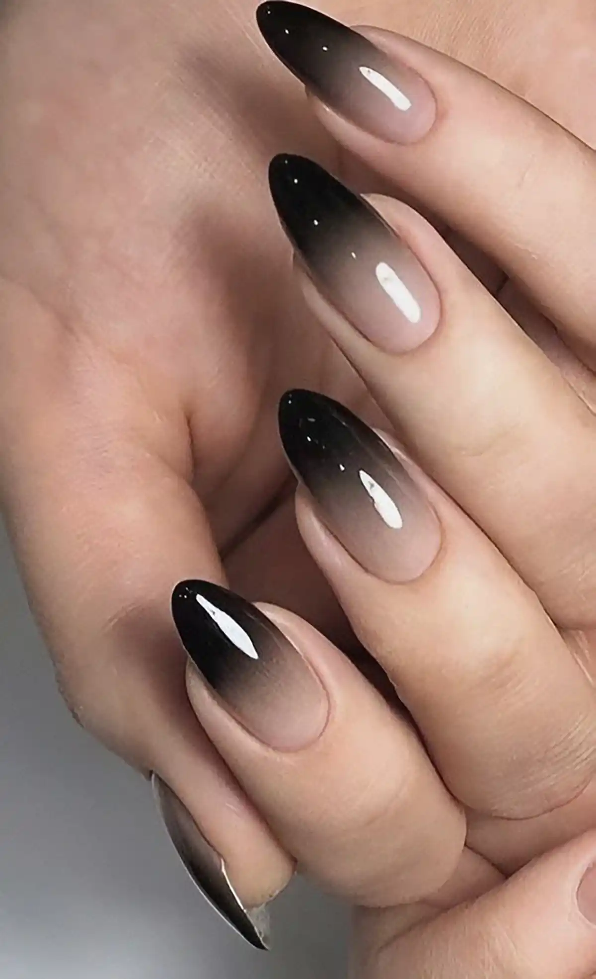ژلیش ناخن رنگ جیغ