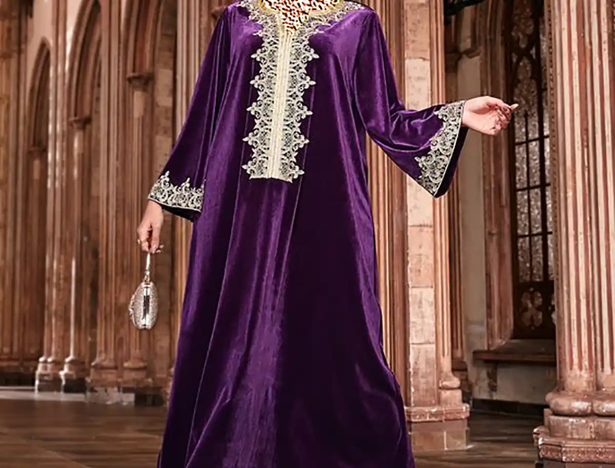 پیراهن مخملی متفاوت و خیره‌کننده