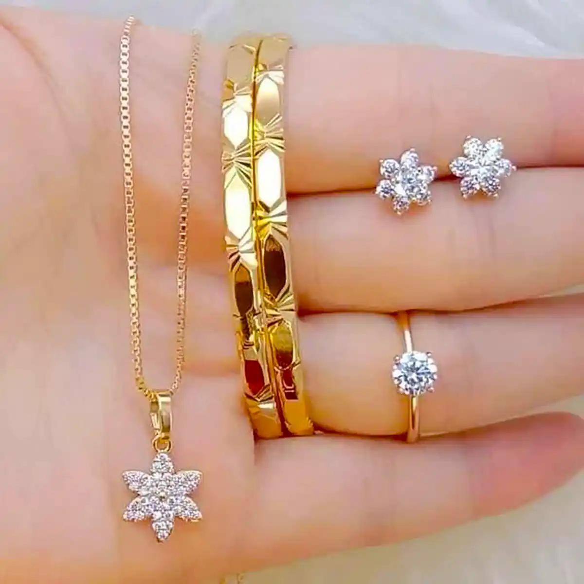 سرویس طلا شیک و لوکس