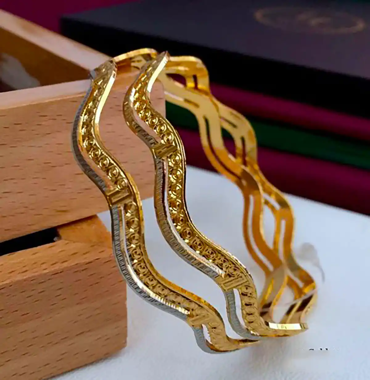 النگو باکلاس طرحدار زنانه