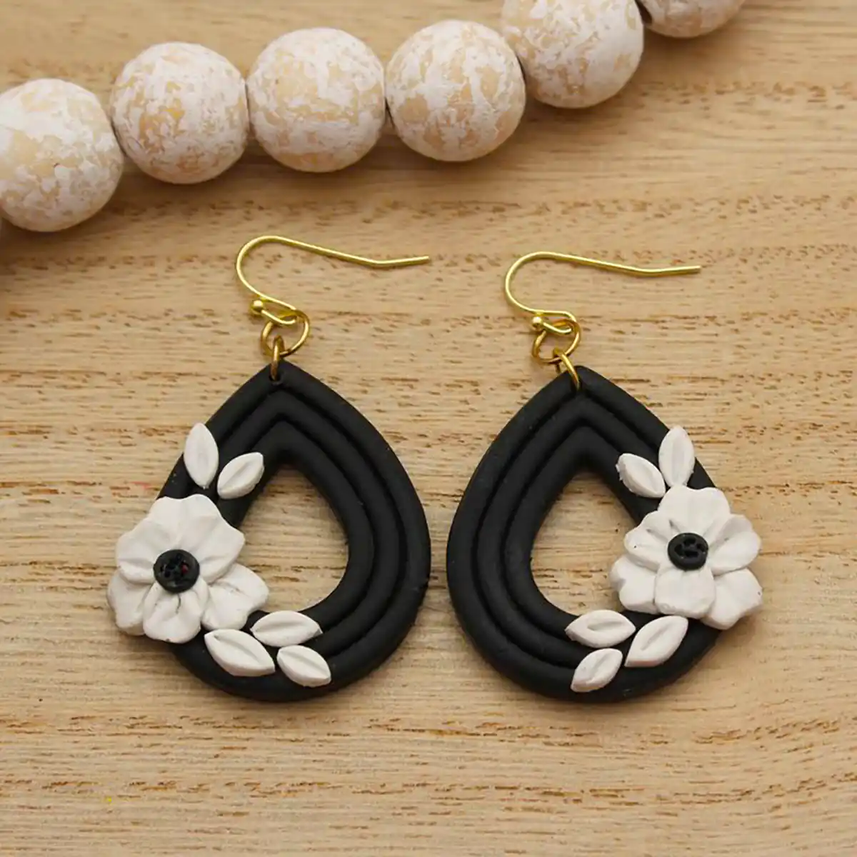 گوشواره دست ساز جذاب