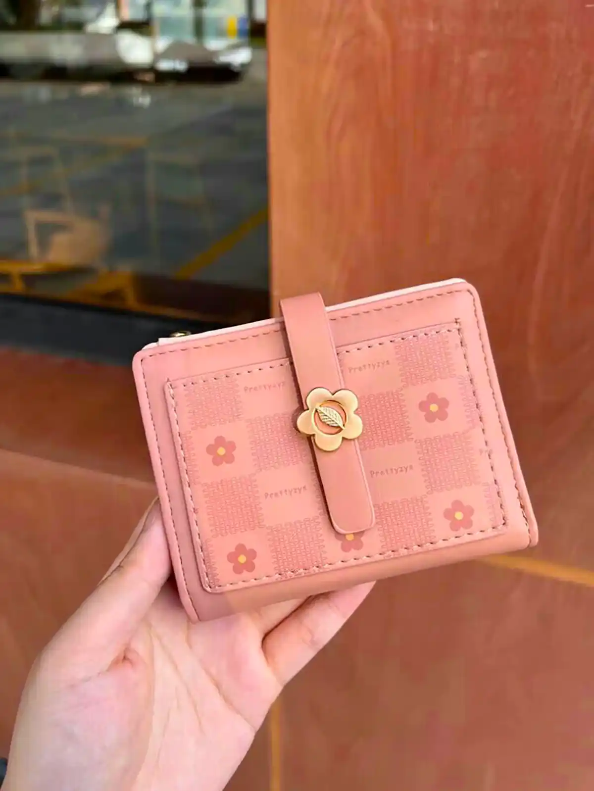 کیف پول دخترانه