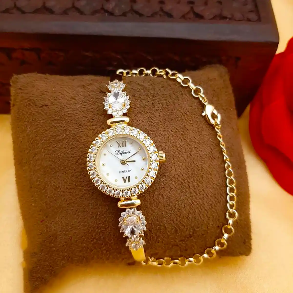 ساعت مچی دخترانه لوکس