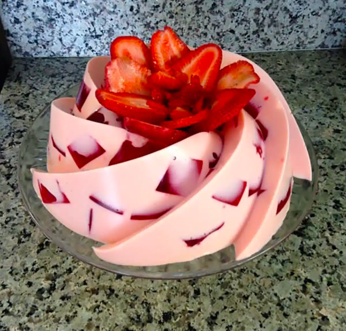 کیک ژله ای تیکه ای
