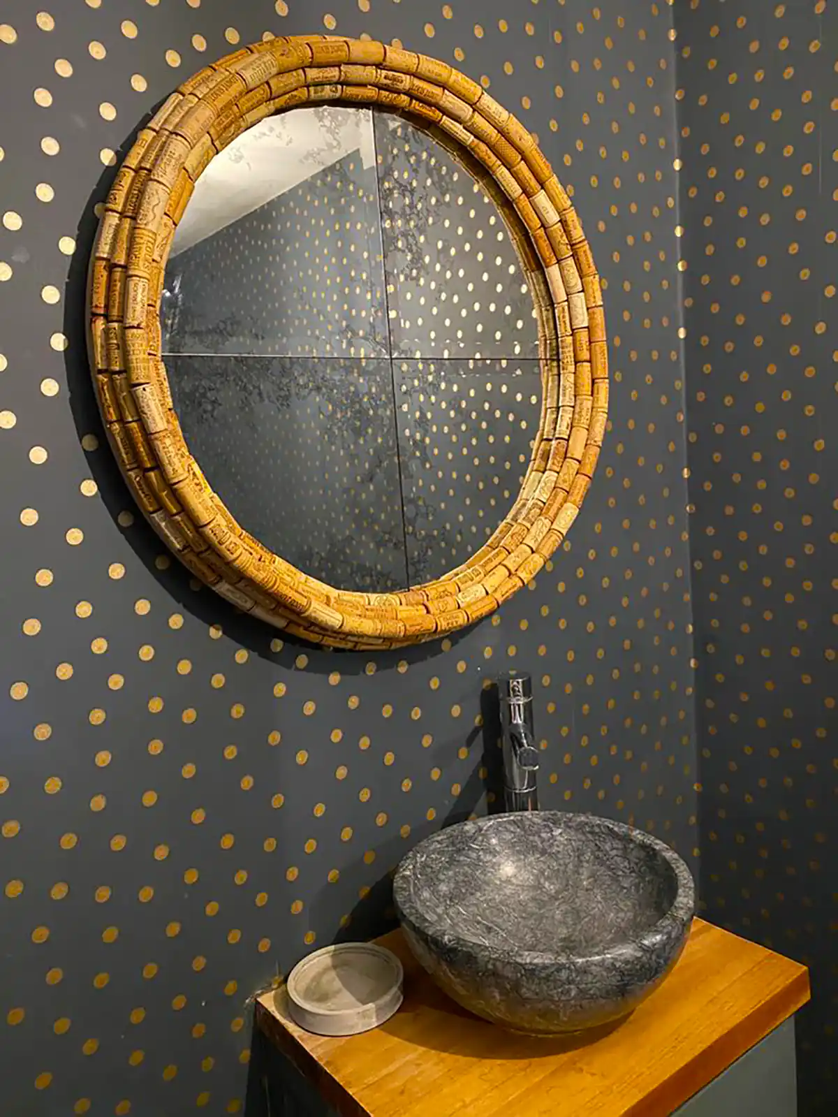 آینه سنتی چوبی جذاب