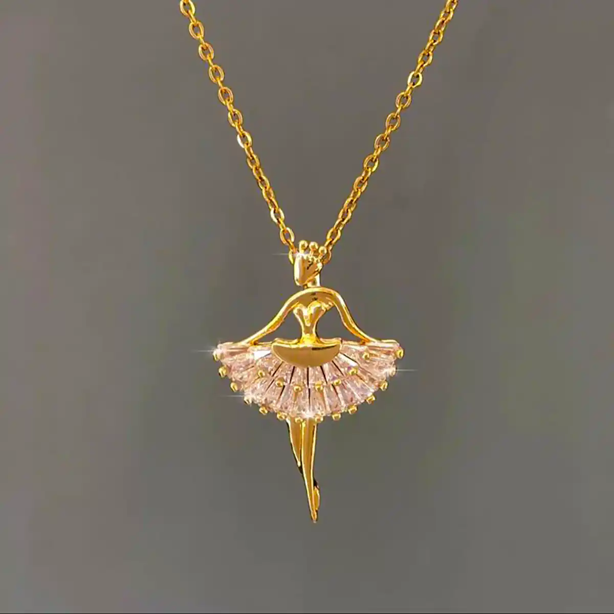 گردن آویز رقص باله