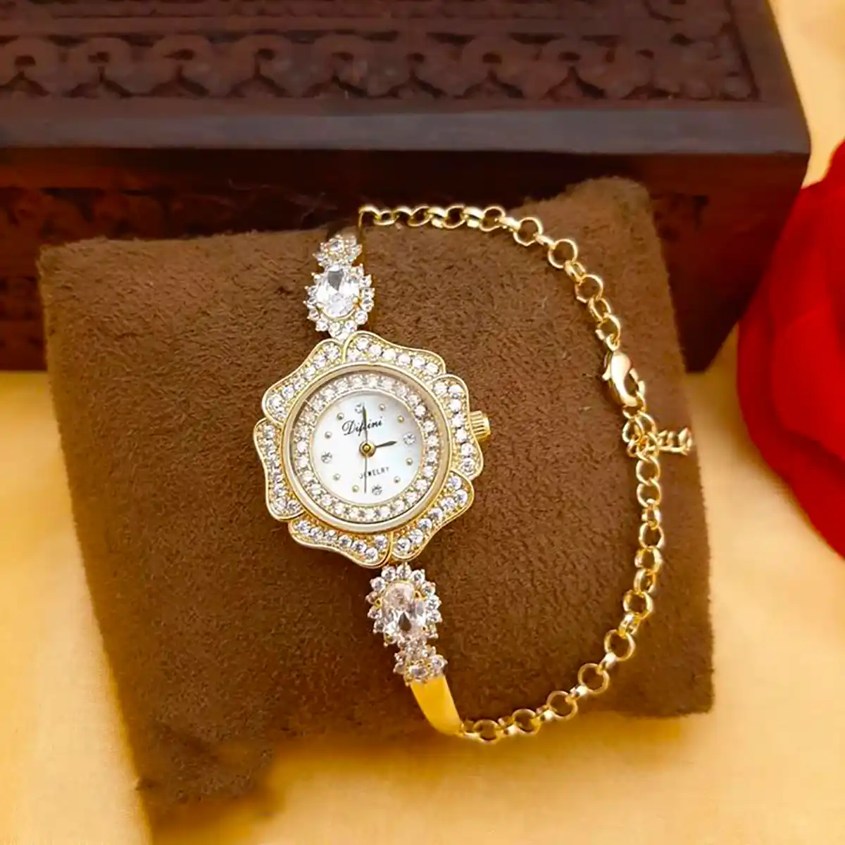 ساعت مچی زنانه مینیمال