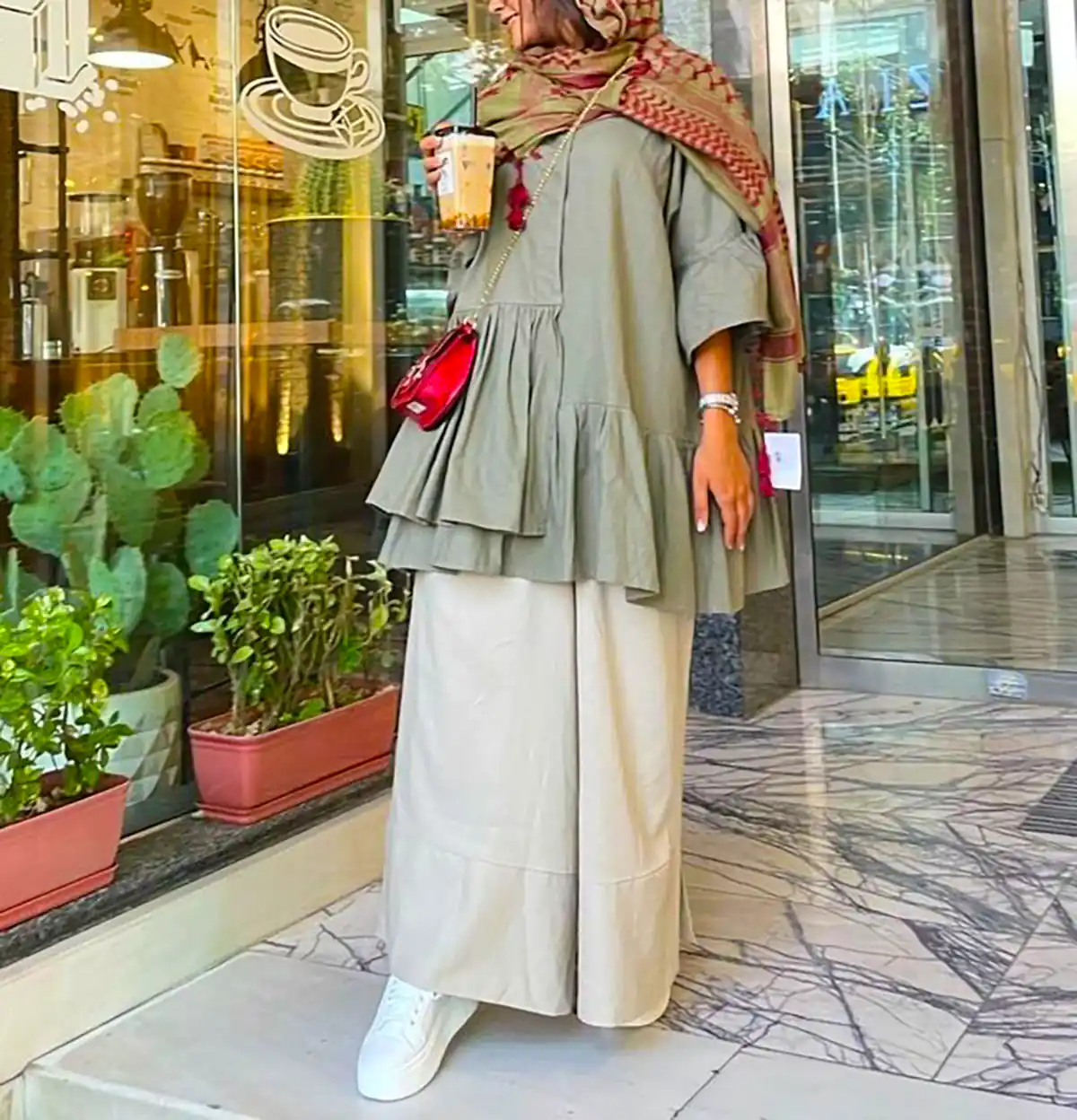 مانتو شیک استایل خیابانی