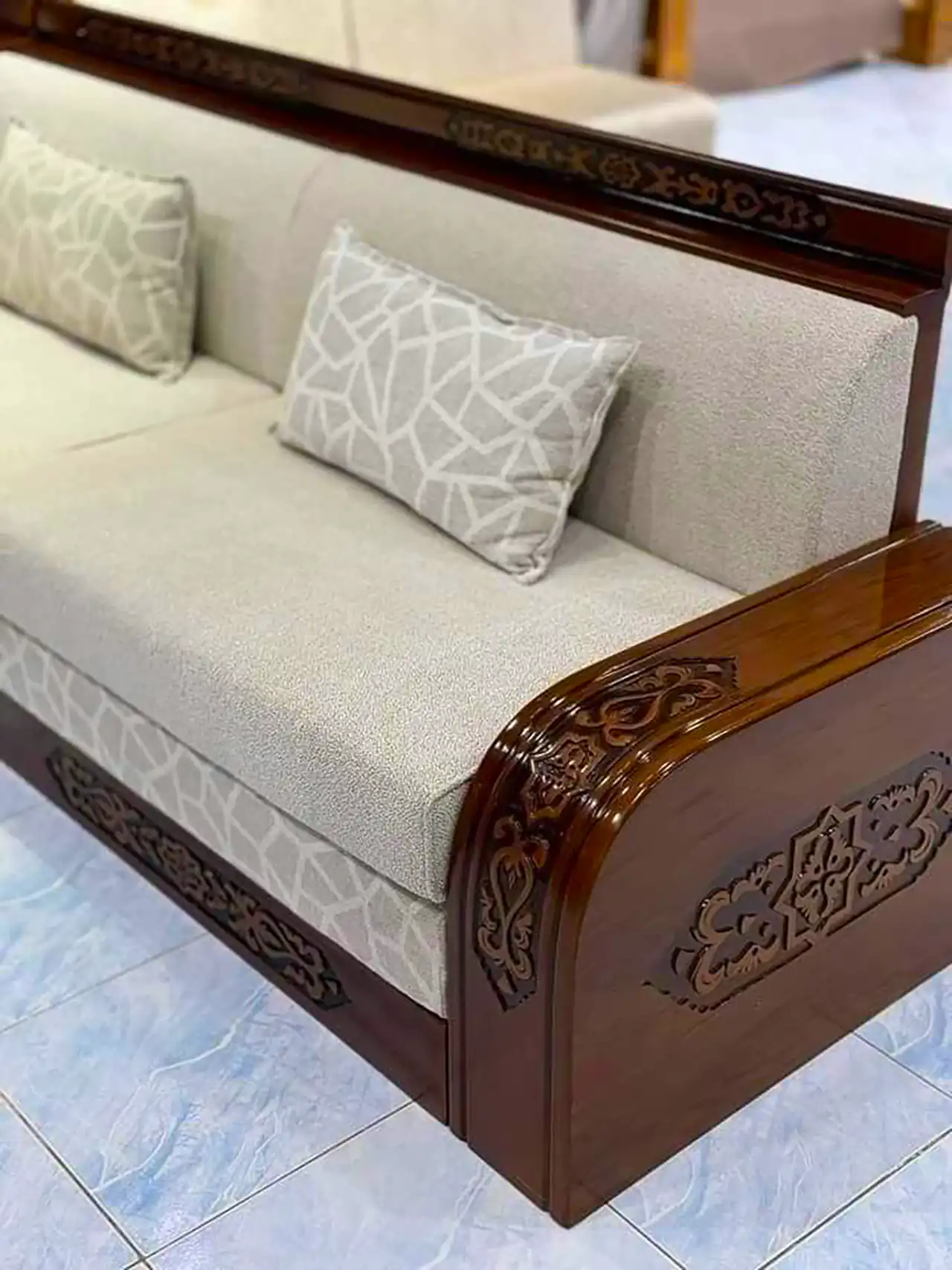 مبلمان راحتی کلاسیک