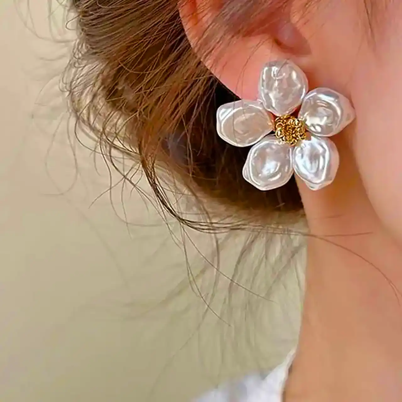 گوشواره طلایی طرح گل