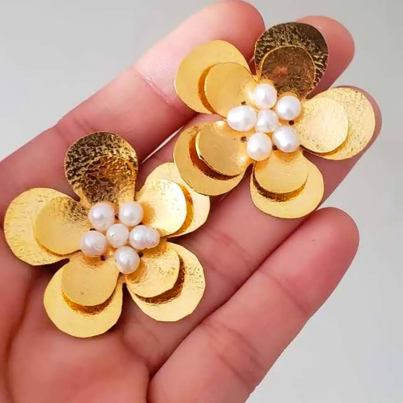 گوشواره طلایی طرح گل